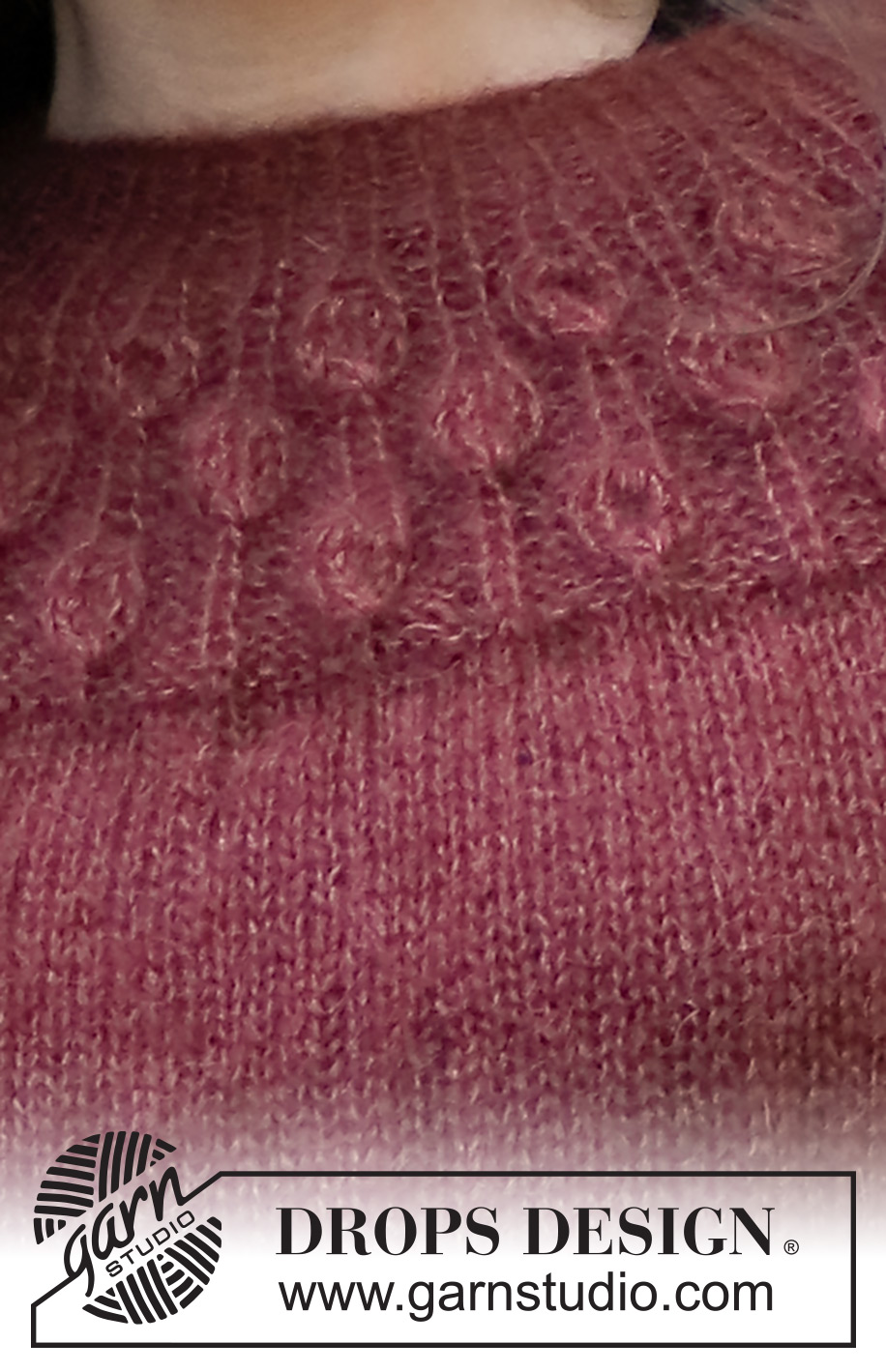 Blackforest Memories / DROPS 226-3 - Strikket genser i 2 tråder DROPS Kid-Silk eller 1 tråd DROPS Brushed Alpaca Silk. Arbeidet strikkes ovenfra og ned med rundfelling, raglan og bladmønster på bærestykket. Størrelse S - XXXL.