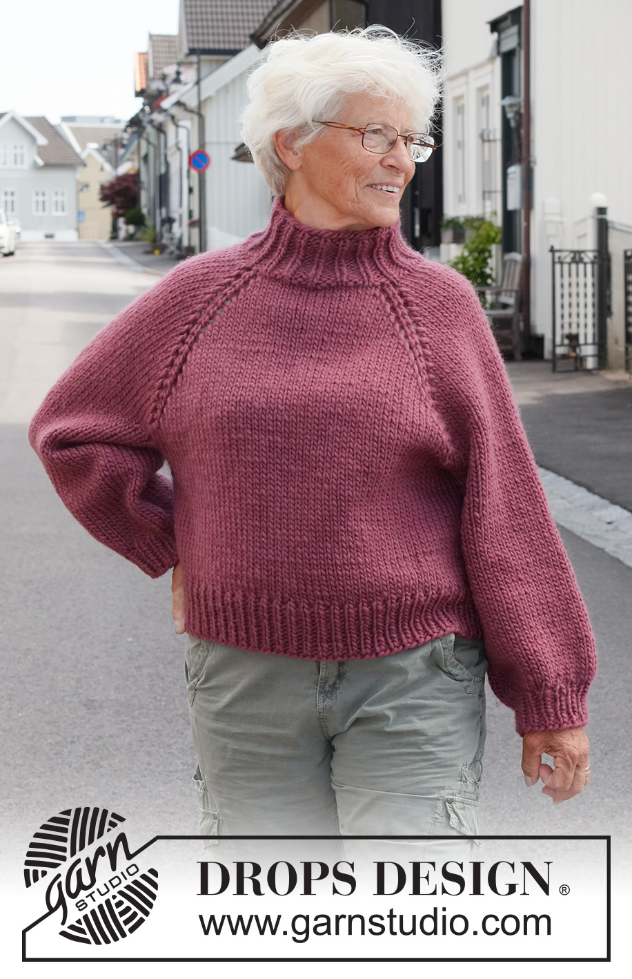 Crisp Cranberry / DROPS 226-37 - Knitted jumper in DROPS Snow. The piece is worked top down with raglan, balloon sleeves and broad, ribbed edging. Sizes XS - XXL.