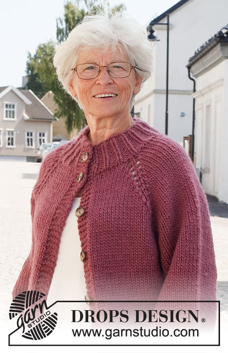 Crisp Cranberries Cardigan / DROPS 226-38 - Raglánový propínací svetr z příze DROPS Snow. Velikost XS - XXL.