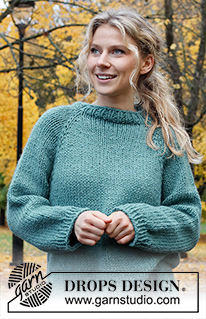 Water Point Sweater / DROPS 226-43 - Sweter na drutach przerabiany od góry do dołu, z reglanowymi rękawami i pęknięciami na bokach, z włóczki DROPS Andes. Od XS do XXL.