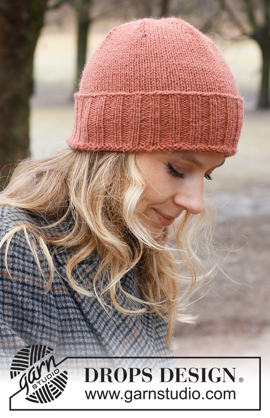 Lucky Penny / DROPS 226-51 - Knitted hat in DROPS Nepal. The piece is worked with stocking stitch and ribbed edges.