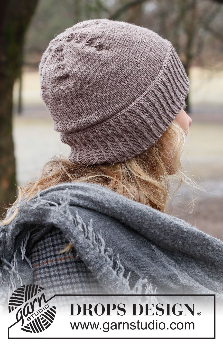 Violet Echoes / DROPS 226-54 - Knitted hat in DROPS BabyMerino. Piece is knitted top down in stocking stitch with edge in rib.