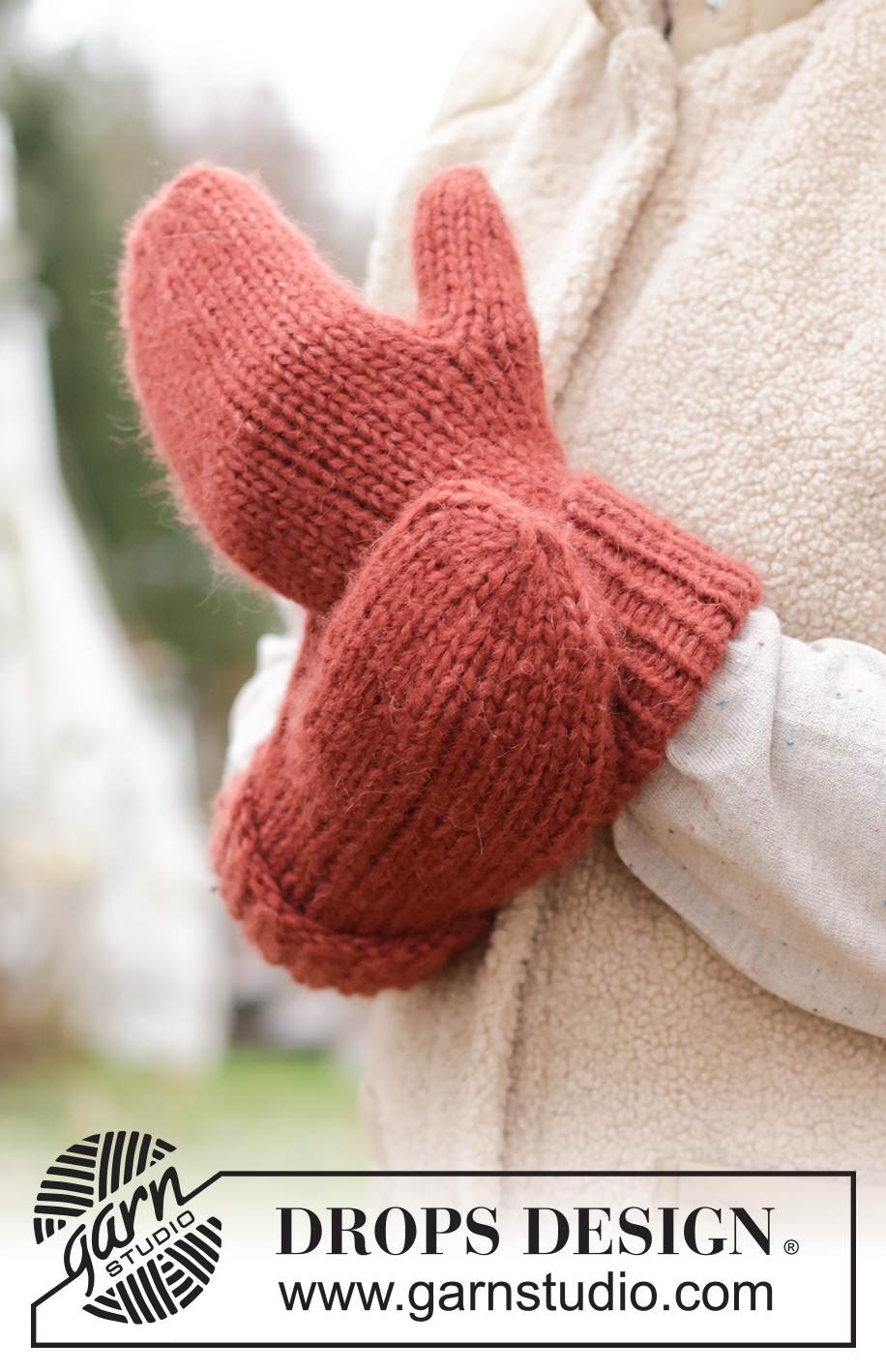 Friendship Mittens / DROPS 226-57 - Strikkede vanter i 1 tråd DROPS Wish eller 2 tråde DROPS Air. Arbejdet strikkes i glatstrik med kant i rib. Størrelse S-XL.