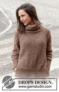 City Stride Sweater / DROPS 227-1 - Stickad tröja i DROPS Brushed Alpaca Silk. Arbetet stickaes uppifrån och ner med resår i raglanökningen, hög krage och sprund i sidorna. Storlek S - XXXL.