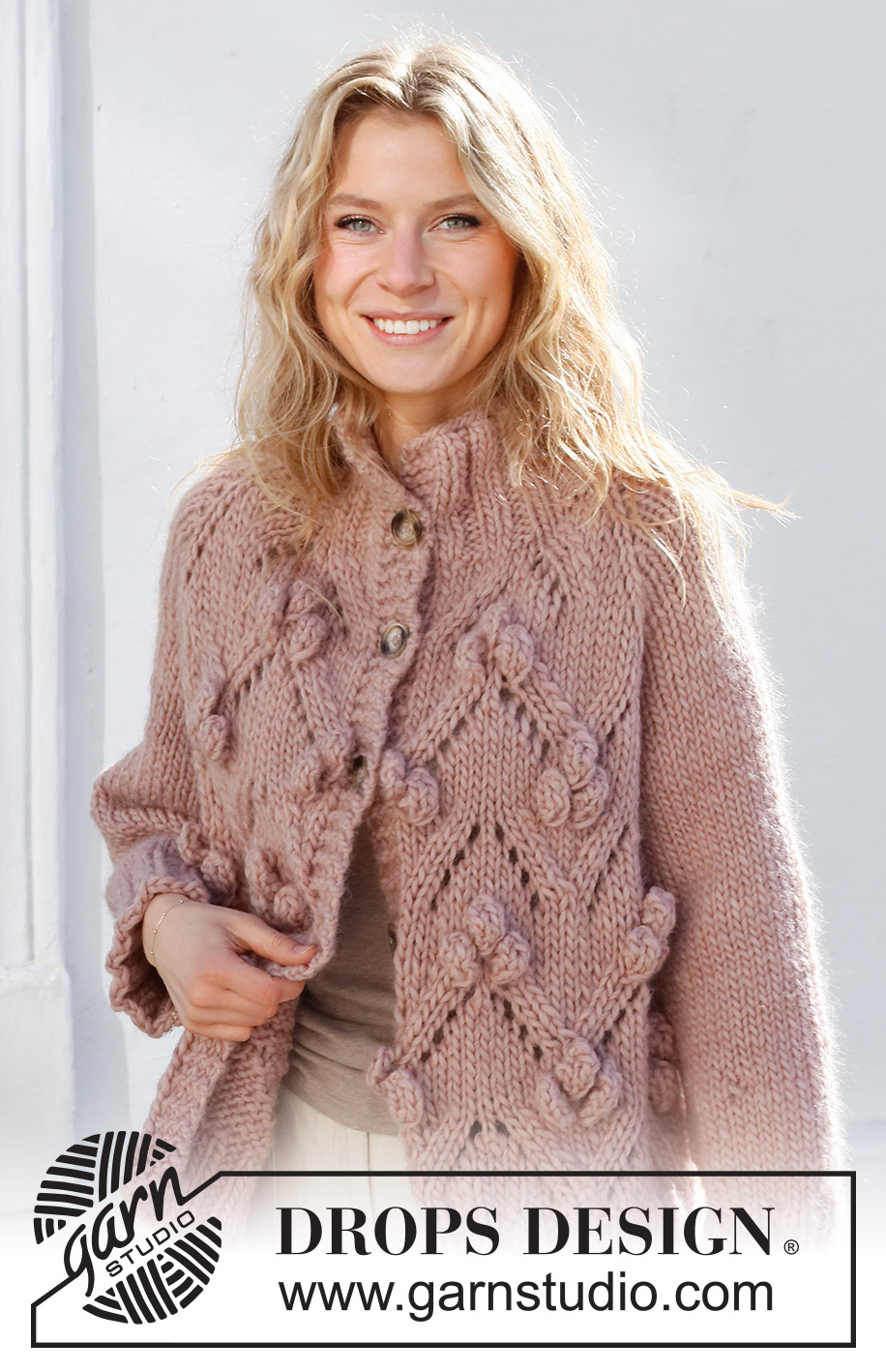 Rosé Bubbles Jacket / DROPS 227-23 - Knitted jacket in DROPS Snow or DROPS Wish. The piece is worked top down with raglan and lace pattern. Sizes S - XXXL.