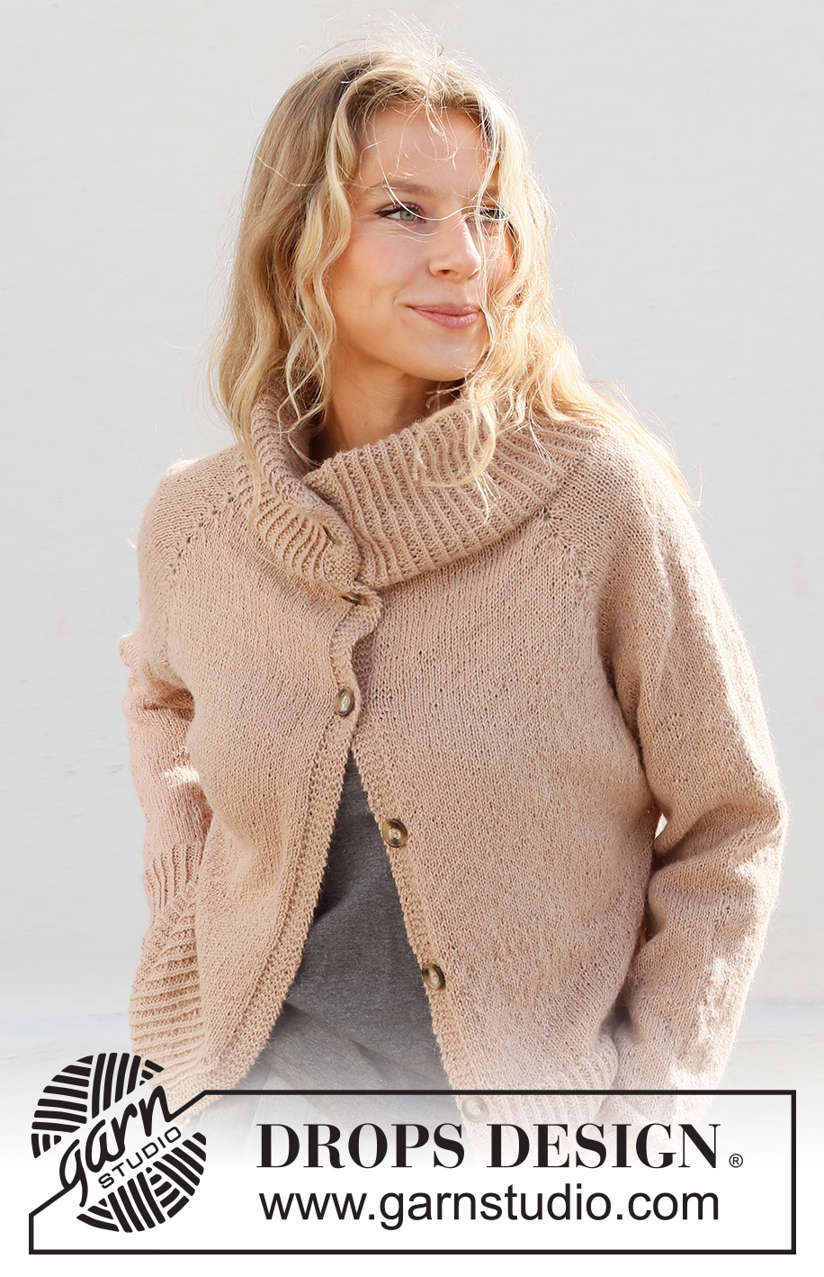Chill Chaser / DROPS 227-36 - Strikket jakke i DROPS Alpaca eller DROPS BabyMerino. Arbeidet strikkes ovenfra og ned med dobbel halskant, raglan og splitt i sidene. Størrelse S - XXXL.