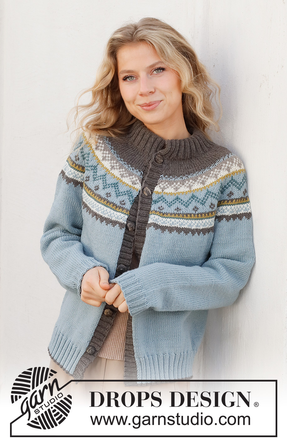 Edge of the Woods / DROPS 227-51 - Knitted jacket in DROPS Merino Extra Fine. Piece is knitted top down with double neck edge, round yoke and Nordic pattern. Size: S - XXXL