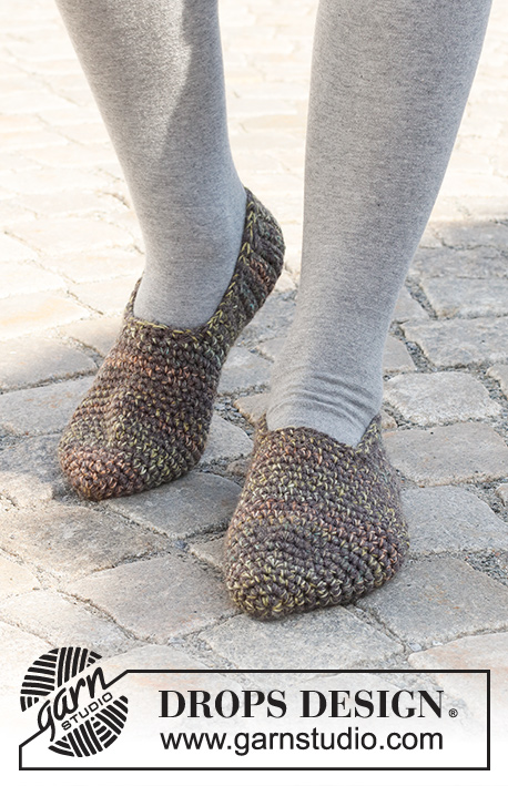 Leapen Lava / DROPS 227-60 - Heklede tøfler med fastmasker i DROPS Fabel og DROPS Alaska. Størrelse 35 – 43.