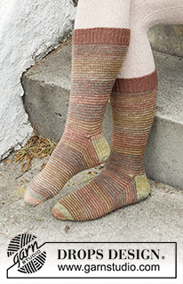 Halvhöga sockar / DROPS 227-61