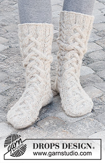 Halvhöga sockar / DROPS 227-66