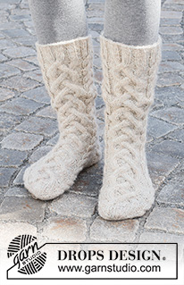 Halvhöga sockar / DROPS 227-66