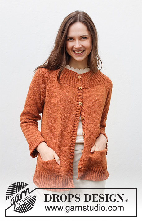 Warm Orange / DROPS 228-17 - Strikket jakke i DROPS Soft Tweed. Arbejdet strikkes oppefra og ned med raglan, kanter i rib, slids i siderne og lommer. Størrelse XS - XXL.