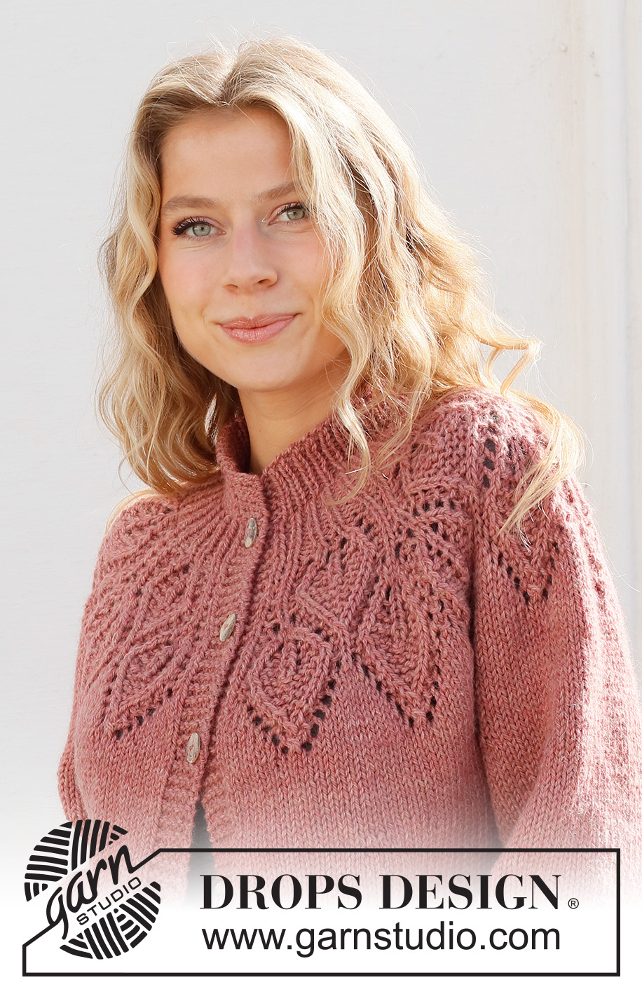 Autumn Wreath Jacket / DROPS 228-2 - Strikket jakke i DROPS Nepal. Arbeidet strikkes ovenfra og ned med rundfelling og bladmønster. Størrelse S - XXXL.