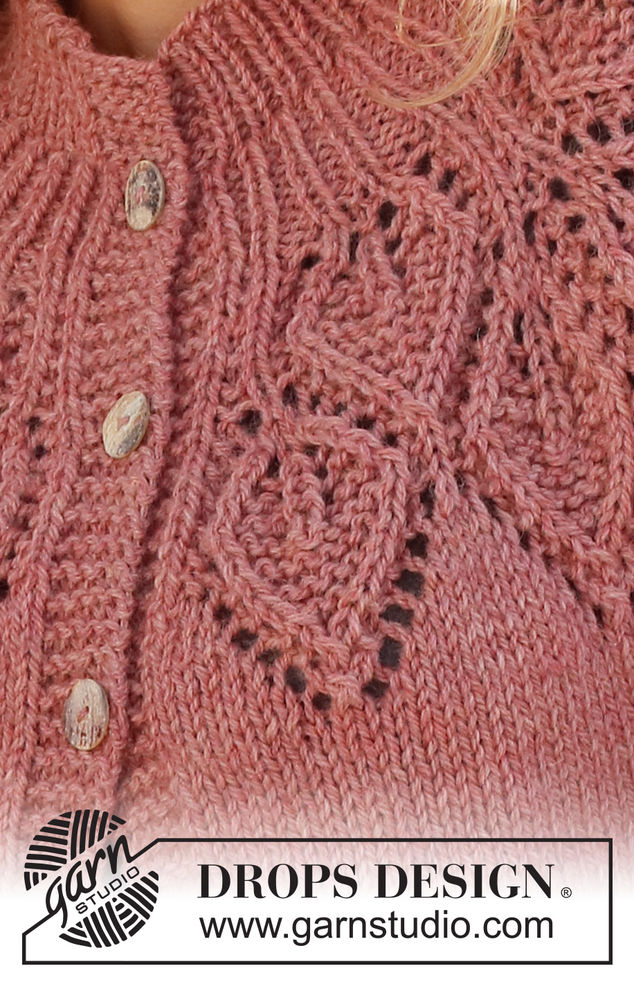 Autumn Wreath Jacket / DROPS 228-2 - Strikket jakke i DROPS Nepal. Arbeidet strikkes ovenfra og ned med rundfelling og bladmønster. Størrelse S - XXXL.