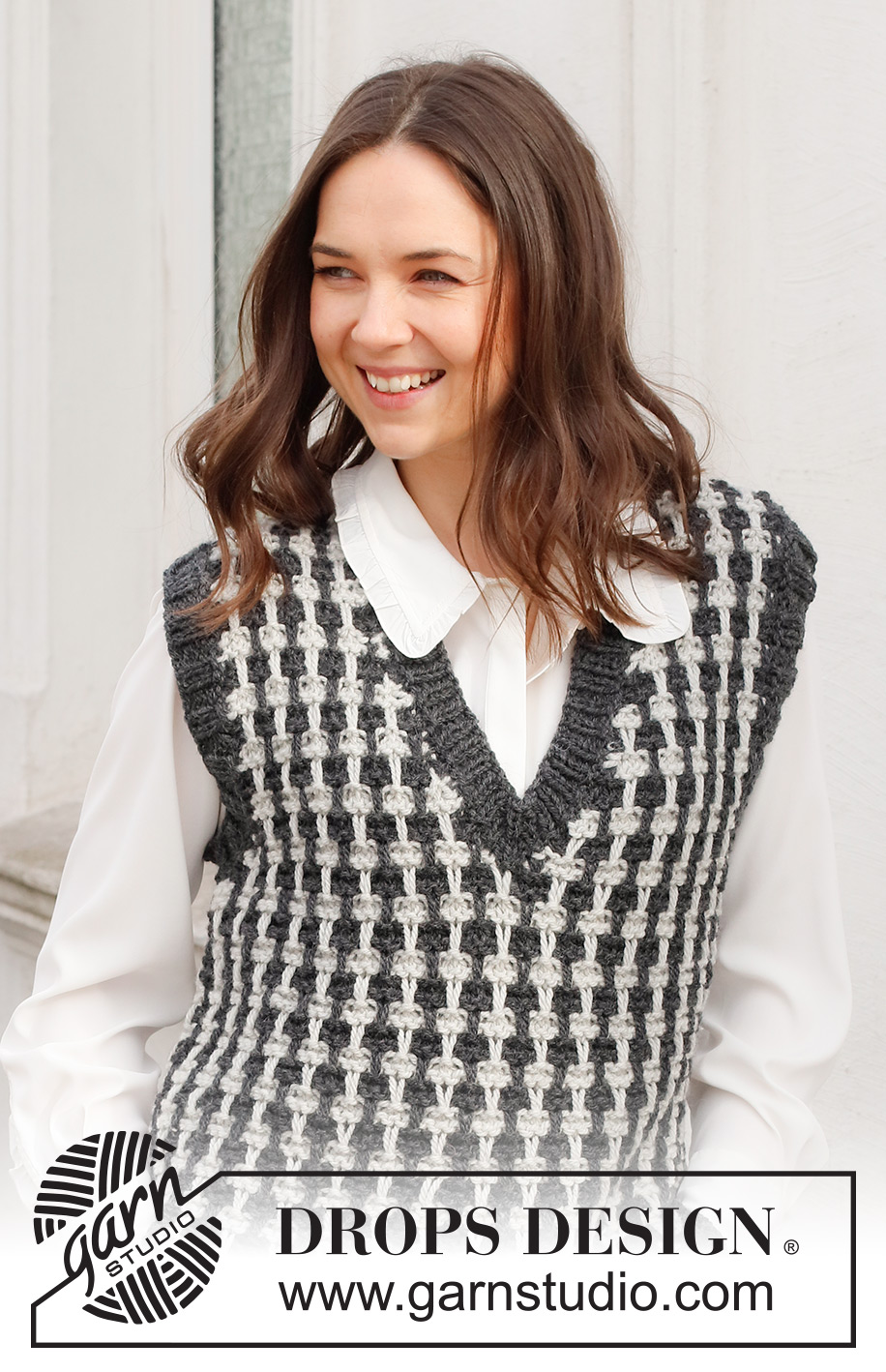 School Run / DROPS 228-35 - Knitted vest in DROPS Alaska. Piece is knitted with pepita pattern, V-neck and edges in rib. Size: S - XXXL