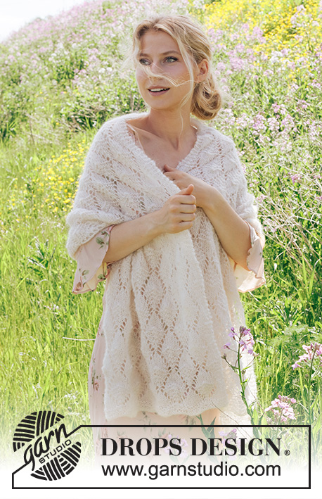 Just a Whisper / DROPS 229-10 - Stola lavorata ai ferri in DROPS Brushed Alpaca Silk. Lavorata con motivo traforato.