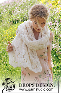 Just a Whisper / DROPS 229-10 - Stola lavorata ai ferri in DROPS Brushed Alpaca Silk. Lavorata con motivo traforato.