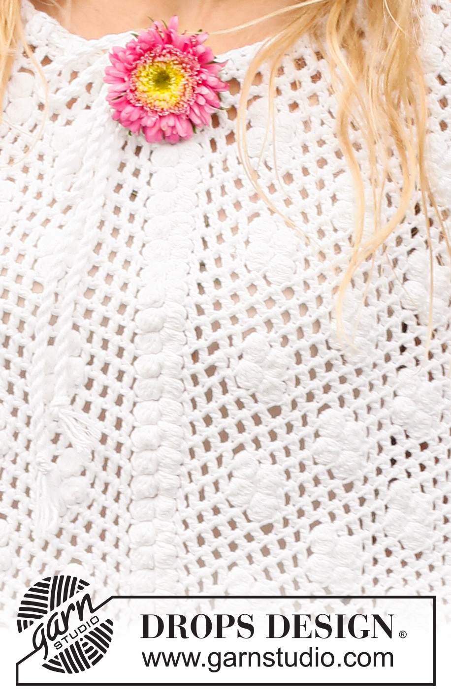 Daisy Droplets / DROPS 229-16 - Crocheted poncho in DROPS Cotton Merino. The piece is worked top down with lace pattern and bobbles. Sizes S - XXXL.