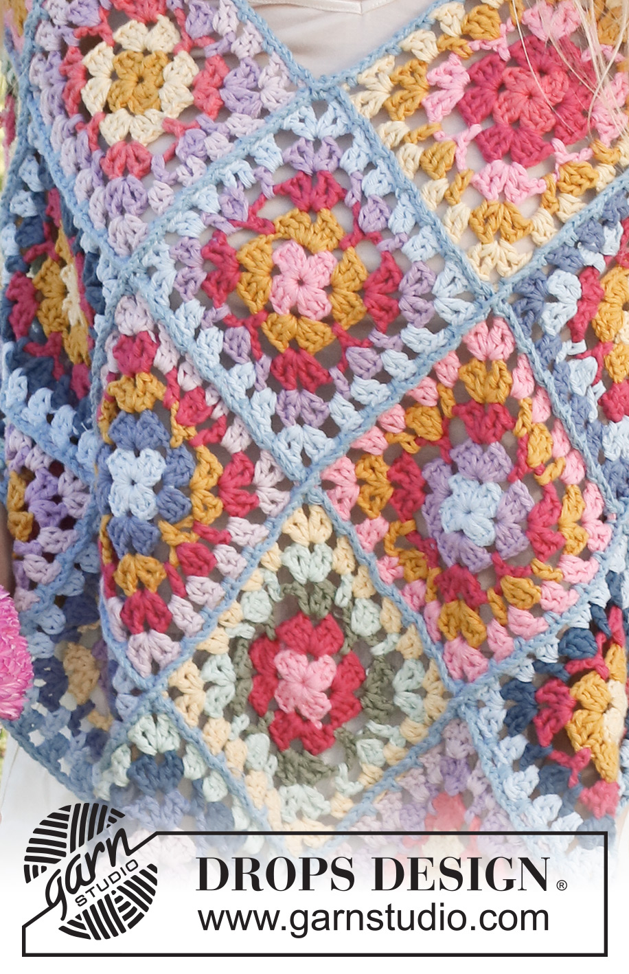 Bohemian Bliss / DROPS 229-17 - Crochet poncho with granny squares in DROPS Paris. Size: S - XXXL