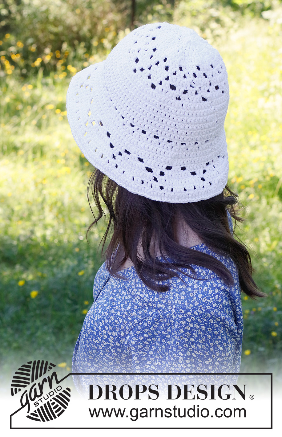Breezy Belle Hat / DROPS 229-31 - Crocheted hat in DROPS Paris. Piece is crocheted top down with lace pattern.