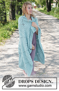 Rain Puddles / DROPS 229-6 - Hæklet plaid med bobler i DROPS Sky. Arbejdet hækles i ruder fra midten og ud.
