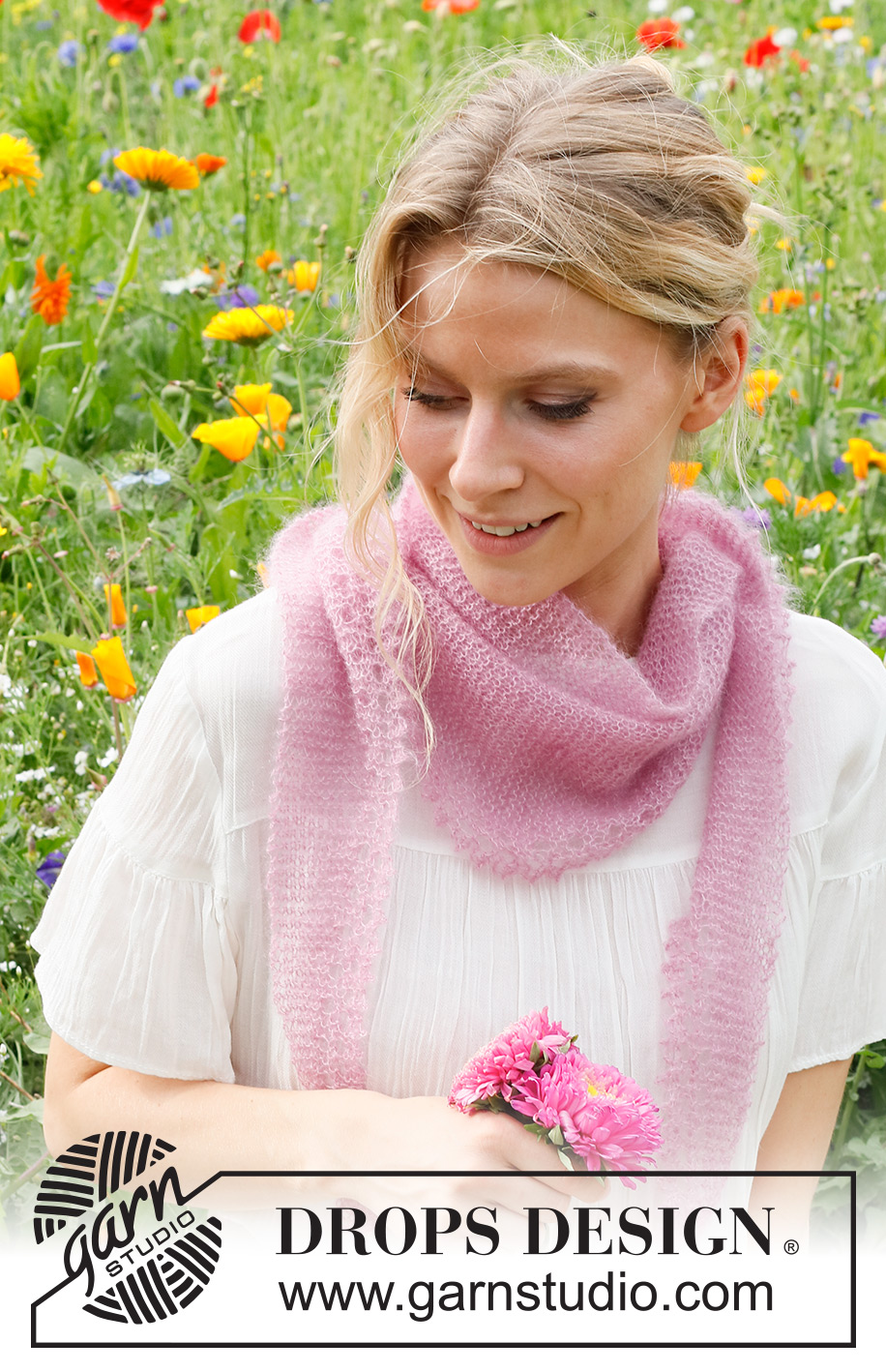 Pink Soda Shawl / DROPS 229-7 - Gebreide omslagdoek in DROPS Kid-Silk. Het werk wordt overdwars gebreid met ribbelsteek en picotrand.