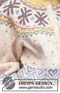 Loving Garland / DROPS 23-8 - DROPS jacket with pattern borders and raglan sleeves in “Karisma Superwash”. Size S – L.