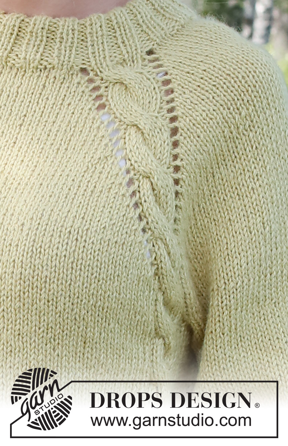 Nature Lyrics / DROPS 230-12 - Strikket bluse i 2 tråde DROPS Alpaca. Arbejdet strikkes oppefra og ned med raglan, dobbelt halskant og snoninger. Størrelse S - XXXL.