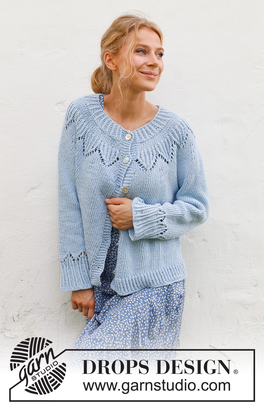 Echo Mountain Cardigan / DROPS 230-17 - Stickad kofta i DROPS Paris. Arbetet stickas uppifrån och ner med runt ok och hålmönster. Storlek S - XXXL.