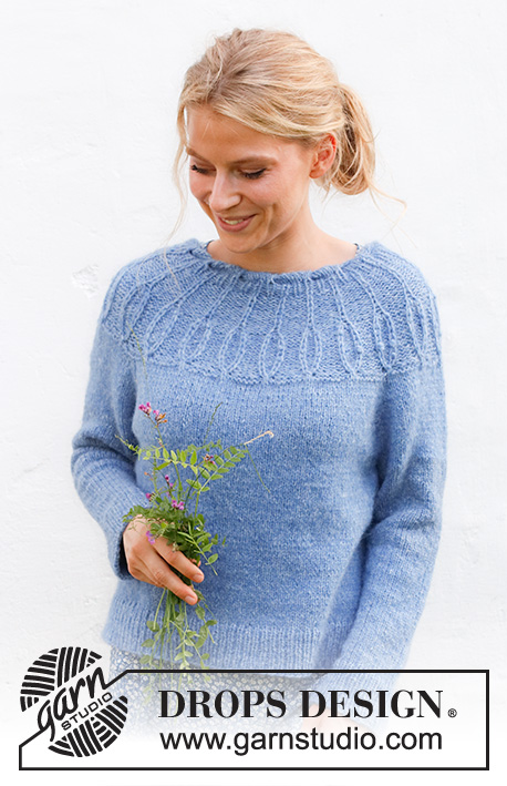 Blue Peacock / DROPS 230-29 - Strikket bluse i DROPS Air. Arbejdet strikkes oppefra og ned med patent og rundt bærestykke. Størrelse S - XXXL.