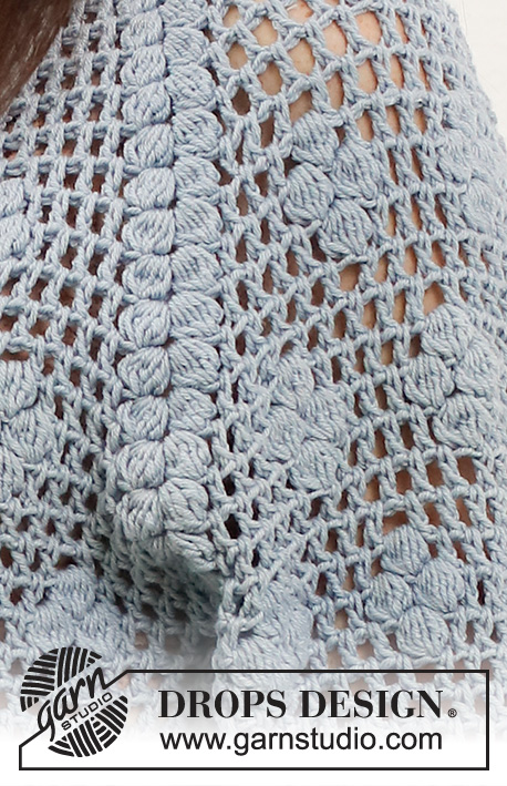 Cloud Catcher / DROPS 230-32 - Virkad tröja i DROPS Cotton Merino. Arbetet virkas uppifrån och ner med raglan, hålmönster, muscher och solfjädersmönster. Storlek S - XXXL.