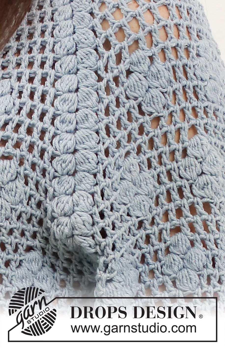 Cloud Catcher / DROPS 230-32 - Virkad tröja i DROPS Cotton Merino. Arbetet virkas uppifrån och ner med raglan, hålmönster, muscher och solfjädersmönster. Storlek S - XXXL.