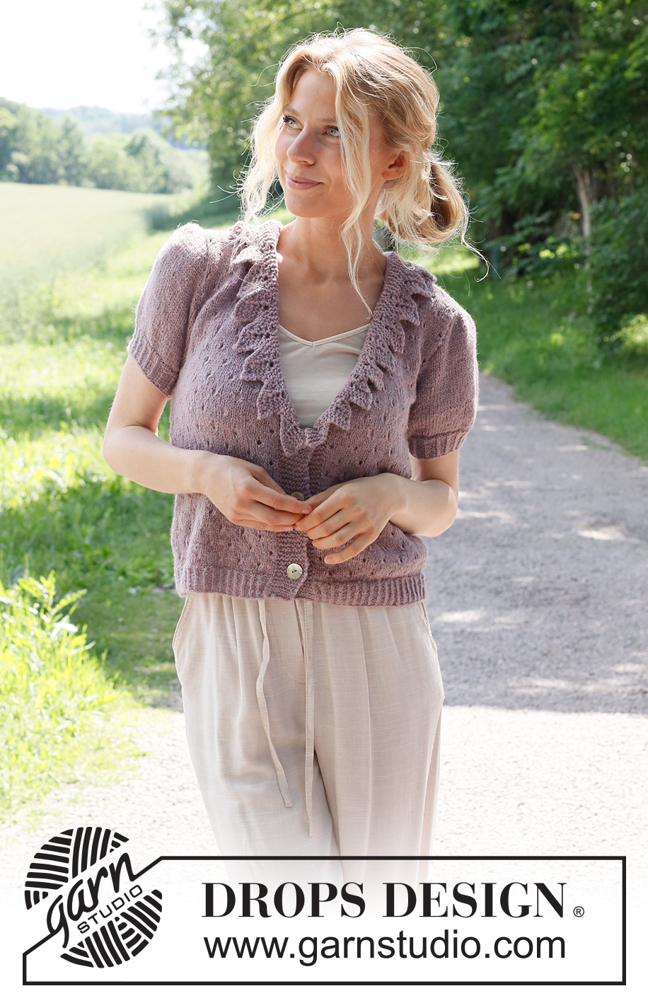 Fairy Woods Cardigan / DROPS 231-14 - Stickad kofta i DROPS Sky. Arbetet stickas nedifrån och upp, med hålmönster,  volangkant och korta ärmar. Storlek S - XXXL.