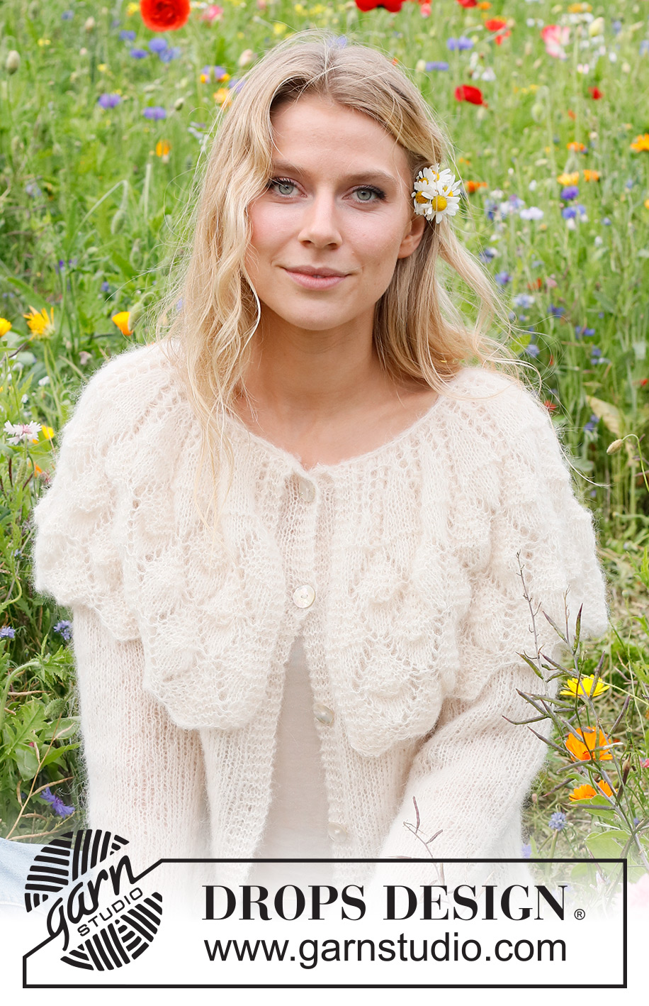Big Sur Cardigan / DROPS 231-18 - Strikket cardigan i DROPS Brushed Alpaca Silk. Arbejdet strikkes nedenfra og op med rundt bærestykke, hulmønster og krave. Størrelse S - XXXL.