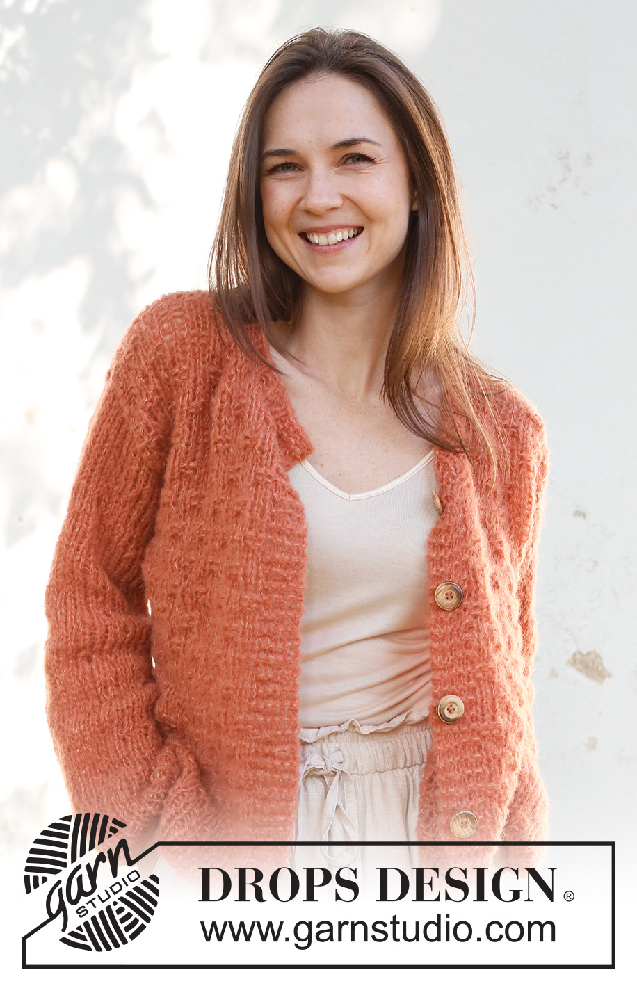 Maggie's Bricks Cardigan / DROPS 231-29 - Knitted jacket in 2 strands DROPS Brushed Alpaca Silk or 1 strand DROPS Wish. The piece is worked bottom up, with pattern and split in the sides. Sizes S - XXXL.