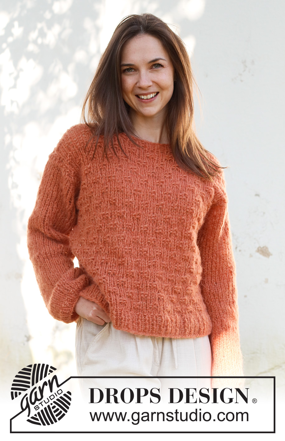 Maggie's Bricks / DROPS 231-30 - Pulovr pletený zdola nahoru dvojitou přízí DROPS Brushed Alpaca Silk nebo jednoduchou přízí DROPS Wish. Velikost S - XXXL.