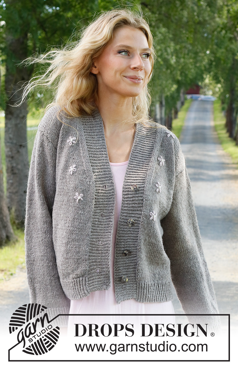 Shy Daisy Cardigan / DROPS 231-33 - Strikket jakke i DROPS Merino Extra Fine. Arbeidet strikkes nedenfra og opp i glattstrikk og broderte blomster. Størrelse S - XXXL.