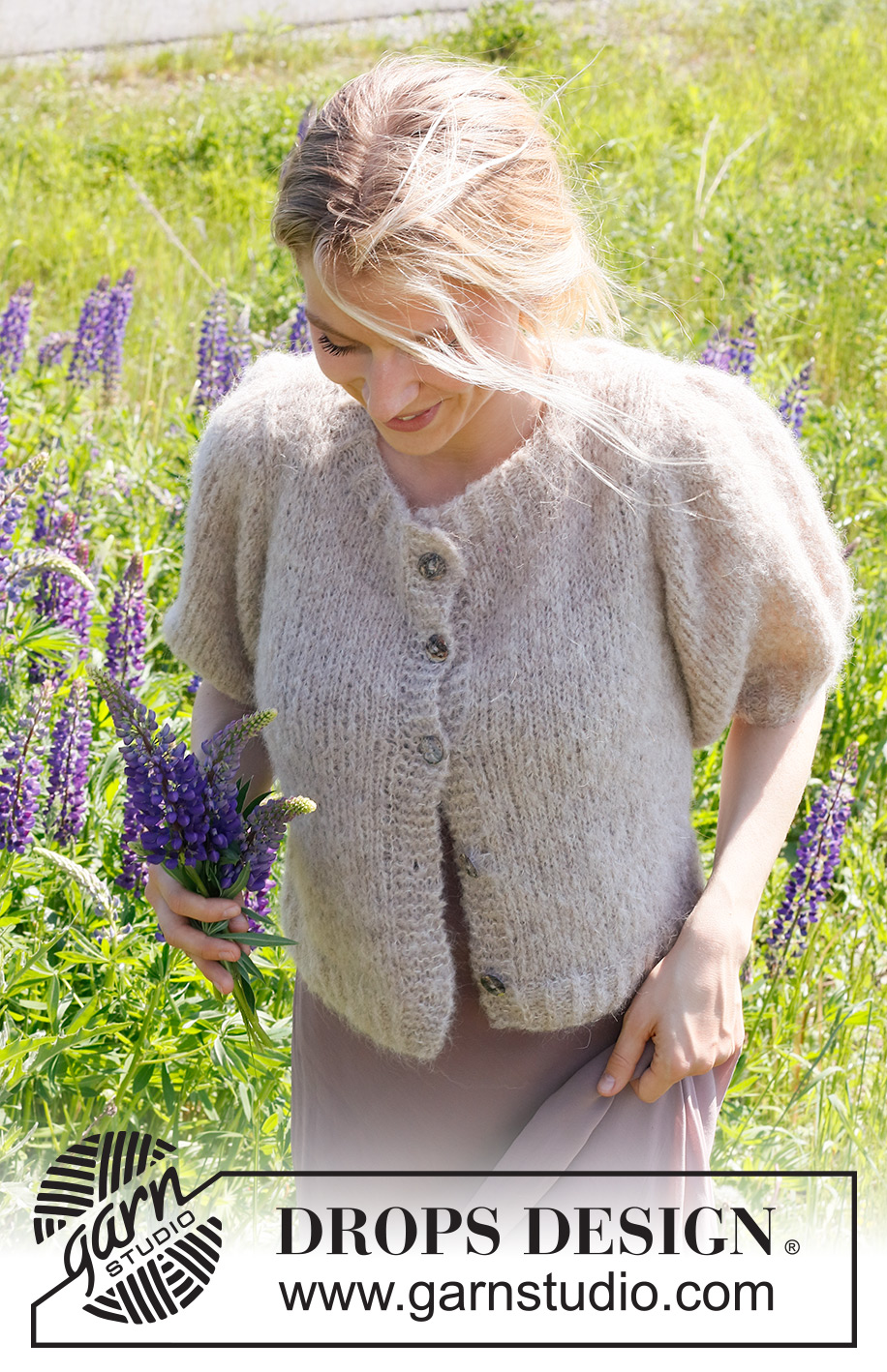 Days to Remember Cardigan / DROPS 231-40 - Knitted jacket in DROPS Melody. The piece is worked with stocking stitch, short, puffed sleeves and vents in the sides. Sizes S - XXXL.
