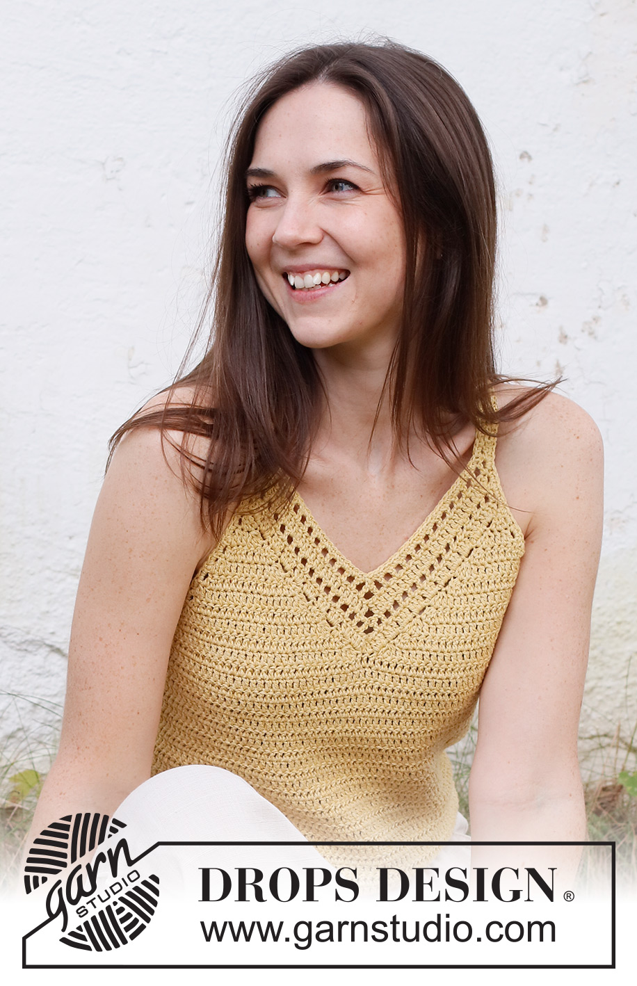 Country Cheer / DROPS 231-41 - Crocheted top in DROPS Belle. Piece is worked bottom up. Size: S - XXXL