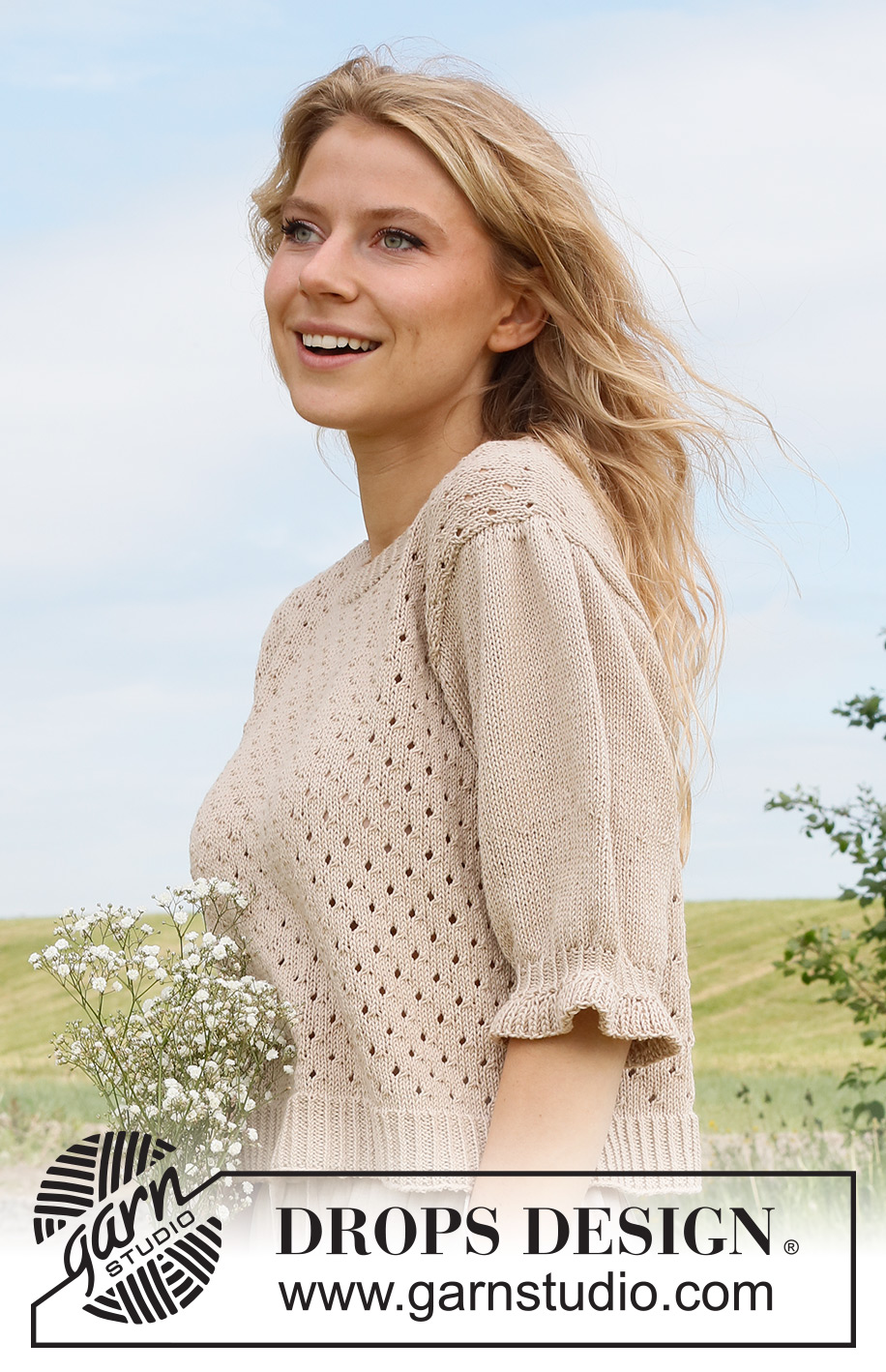 Charm Valley Top / DROPS 232-32 - Sweterek na drutach, z krótkim rękawem / t-shirt przerabiany od dołu do góry, ściegiem ażurowym, z krótkimi bufiastymi rękawami, z włóczki DROPS Safran. Od S do XXXL