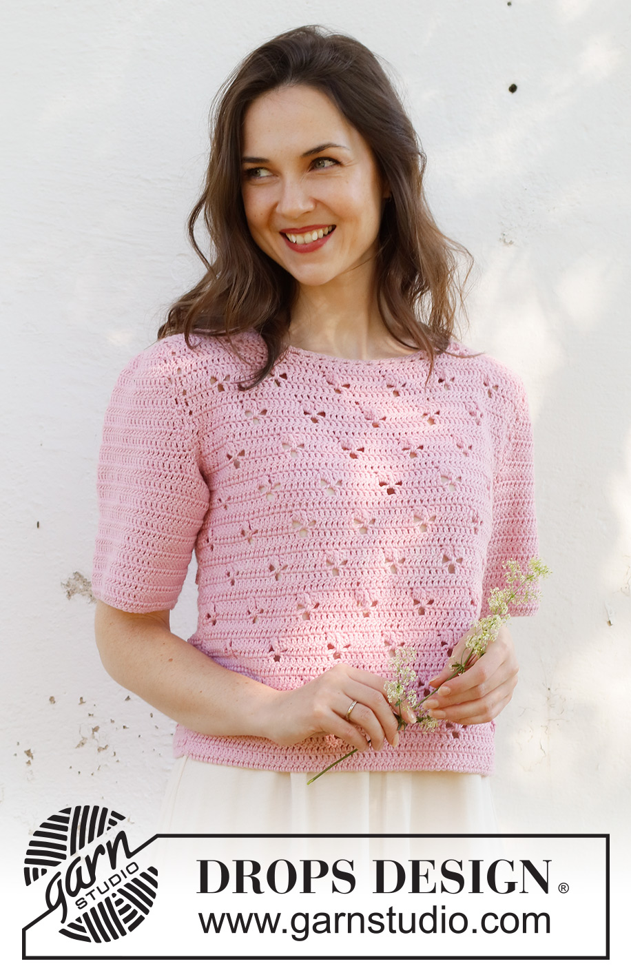 Hortense Top / DROPS 232-36 - Crocheted short-sleeve sweater in DROPS Cotton Merino. The piece is worked bottom up with lace pattern. Sizes S - XXXL.