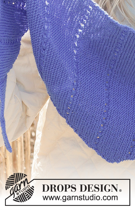 Blue Beauty / DROPS 234-10 - Scialle lavorato ai ferri in DROPS Baby Merino. Lavorato da lato a lato, a maglia legaccio e motivo traforato.