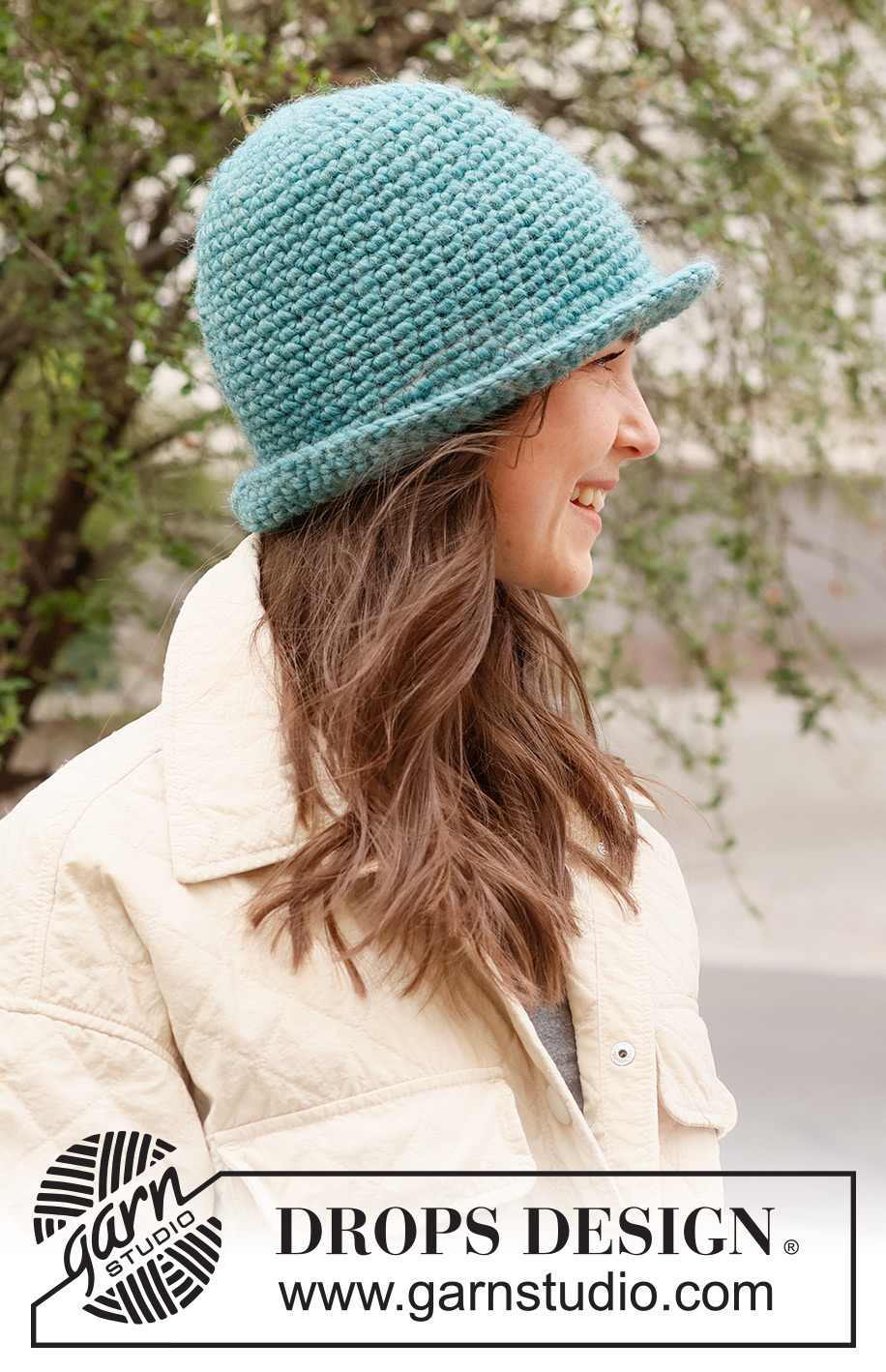 Forest Shade Hat / DROPS 234-16 - Crocheted hat in DROPS Snow. The piece is worked top down in double crochets. Sizes S - L.