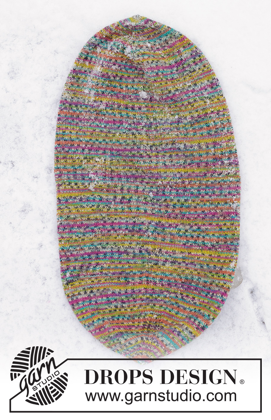 Fearless / DROPS 234-26 - Knitted double-sided hat/a hipster hat in DROPS Fabel. Sizes S - XL.