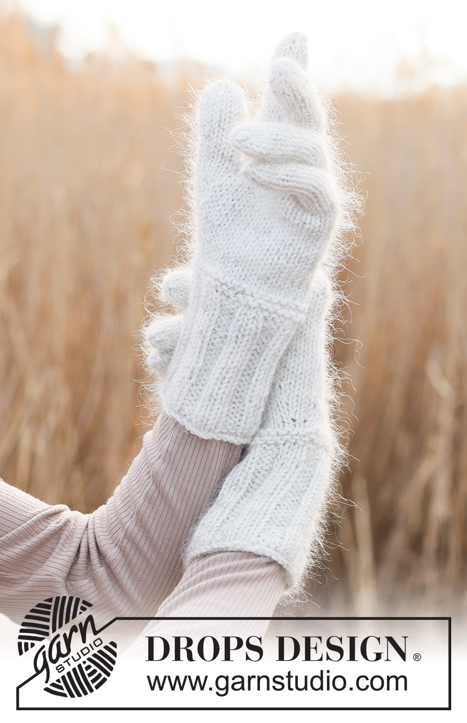 Gentle Gloves / DROPS 234-56 - Knitted gloves in DROPS Merino Extra Fine and DROPS Kid-Silk. The piece is worked in stockinette stitch