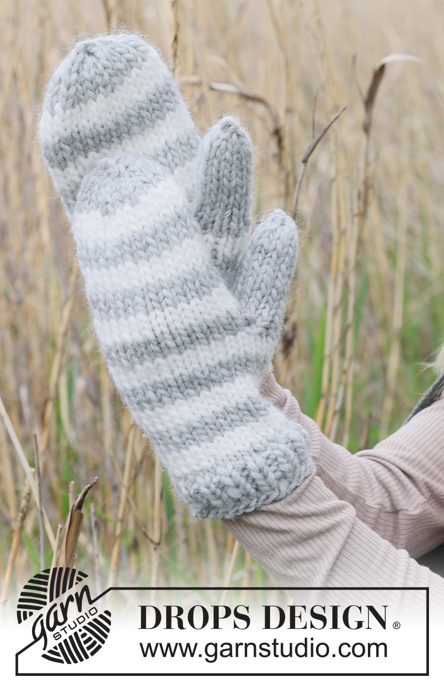 Snow Stripes Mittens / DROPS 234-60 - Knitted mittens in DROPS Snow. Piece is knitted in stockinette stitch and stripes.