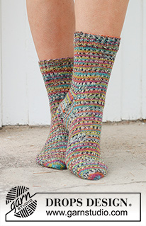 Halvhöga sockar / DROPS 234-67