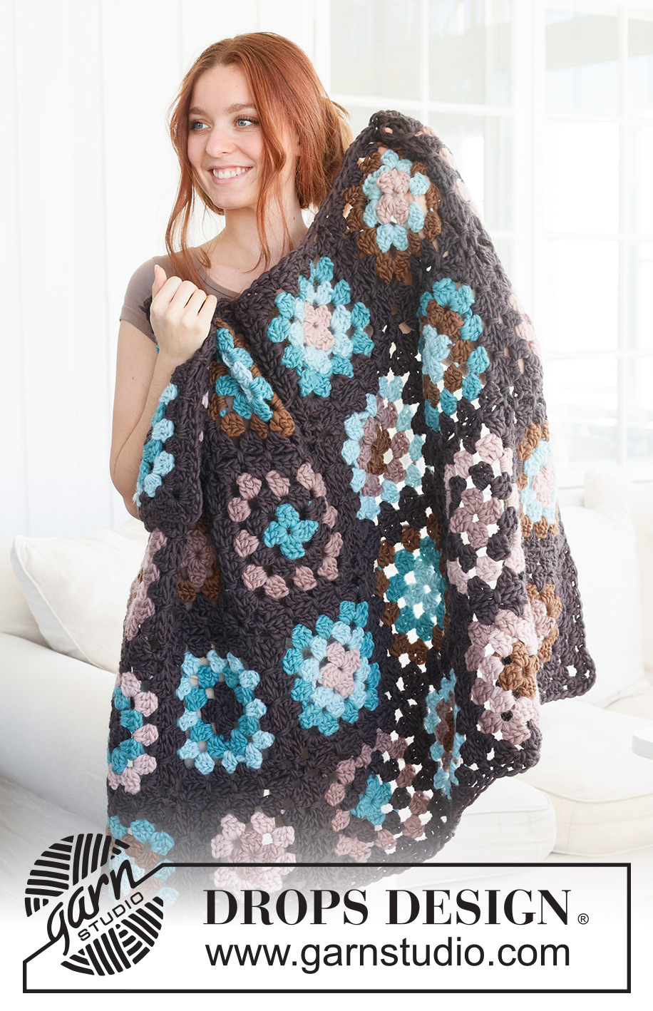 Flower Avalanche / DROPS 234-7 - Crocheted blanket with granny squares in DROPS Snow.