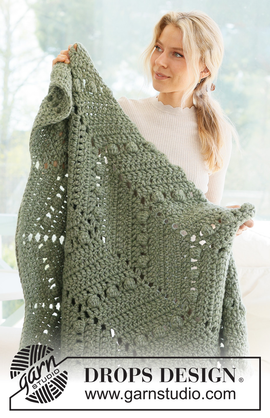 Scent of Pines / DROPS 234-8 - Couverture crochetée au point zigzag avec nopes, avec 2 fils DROPS Wish ou 1 fil DROPS Polaris.