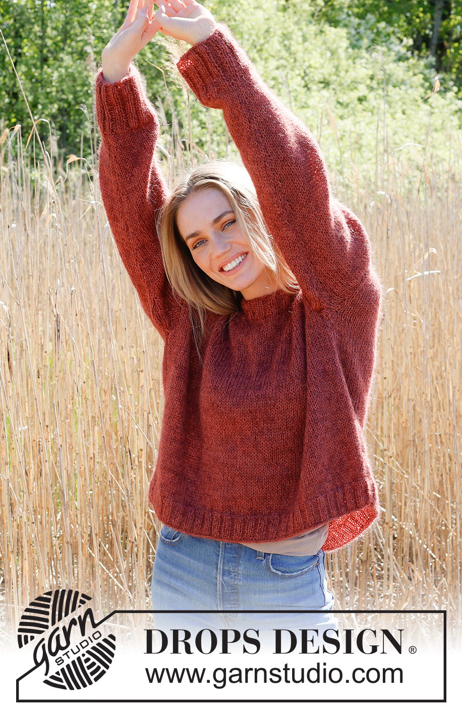 Crimson Moon / DROPS 235-10 - Knitted oversized jumper in DROPS Nord and DROPS Kid-Silk. Piece is knitted bottom up in stocking stitch. Size: S - XXXL